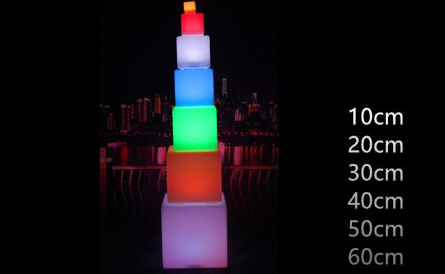 Piccola lampada da tavolo principale 10cm della luce notturna del cubo per il ristorante/decorazione di festival
