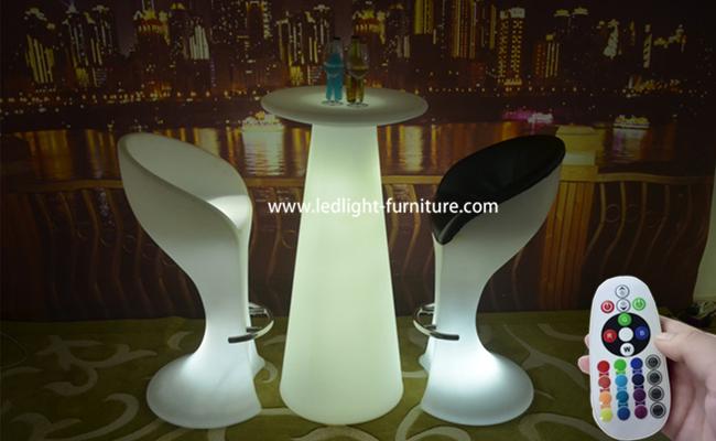 Colori che cambiano luminoso impermeabile della sedia del LED Antivari alto per il night-club
