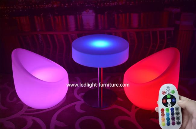 L'uovo ha modellato la sedia del LED Antivari/dell'interno eleganti accende le sedie con 16 colori