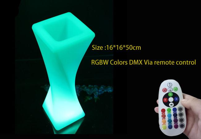 Lampada inclusa a pile di RGB LED dei vasi da fiori telecomandati del LED