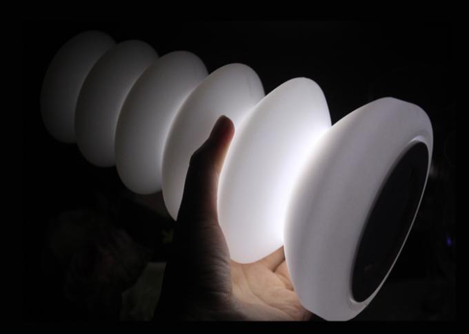 Materia plastica del PE decorativo delle lampade da tavolo di progettazione di torre LED con controllo di sensore di tocco
