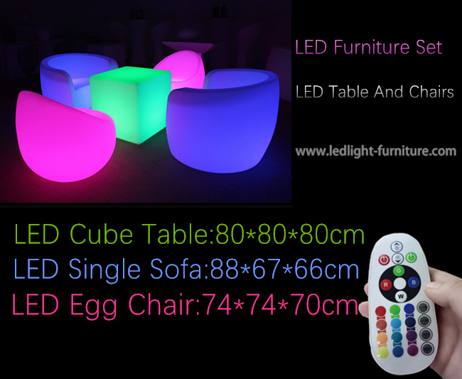 Singolo insieme impermeabile all'aperto della mobilia del sofà della luce del LED con la Tabella del cubo di incandescenza