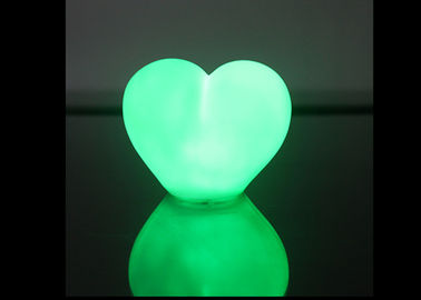 Porcellana Il cuore portatile a forma di ha condotto la sicurezza della luce notturna con un cambiamento di sette colori fornitore