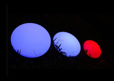 Porcellana 16 luci ricaricabili della palla di colori piccole LED per la decorazione all'aperto di illuminazione fornitore