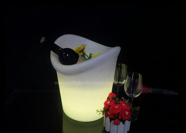 Porcellana 5l secchiello del ghiaccio portatile della plastica LED Champagne con potere della batteria ricaricabile fornitore
