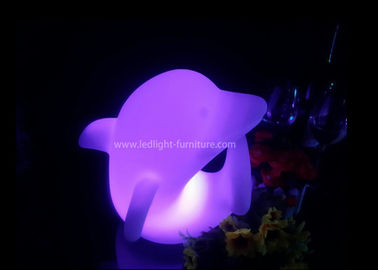 Porcellana La lampada da tavolo variopinta sveglia della luce notturna del delfino di festa osserva la produzione per stanza fornitore
