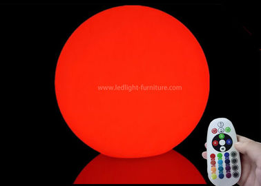 Porcellana La palla gigante ricaricabile di Natale del LED accende il diametro di 50cm per la decorazione all'aperto fornitore