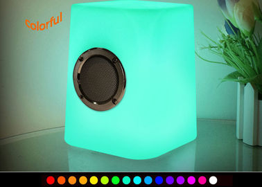 Luce senza fili del cubo del LED/lampada da tavolo musicale del LED con l'altoparlante di Bluetooth