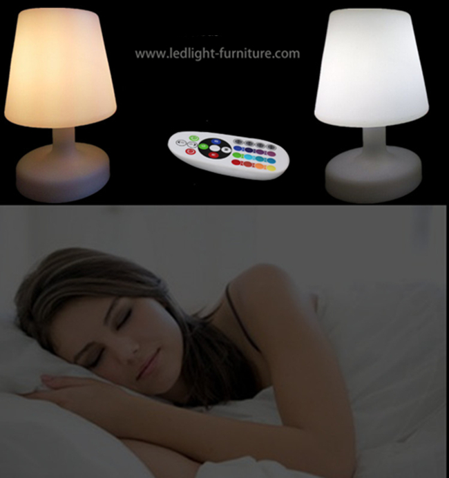 CA 110V - lampade da tavolo decorative variopinte di 240V LED per la camera da letto/ristorante