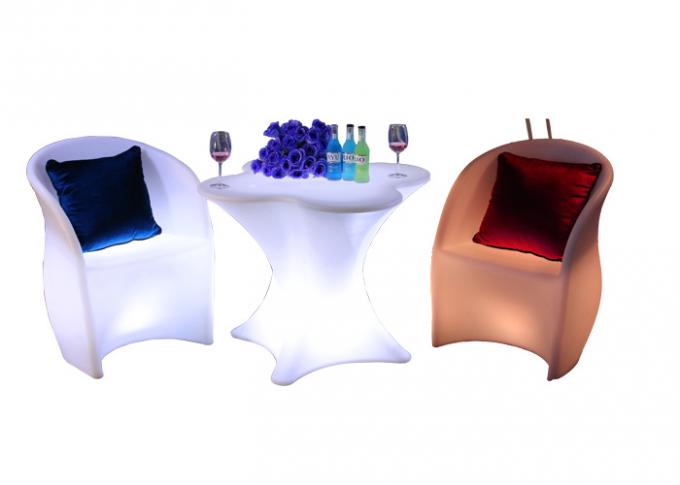 Polietilene riciclabile d'ardore stabilito della mobilia 100% di illuminazione del giardino della sedia del sofà LED Antivari