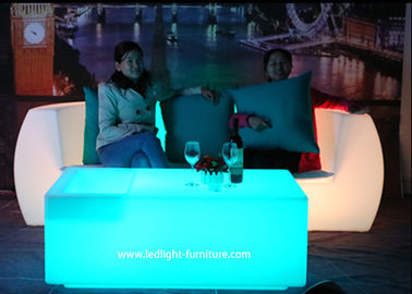 Porcellana Angolo sezionale della mobilia della luce di progettazione moderna LED e sofà diritto del LED con il cuscino fornitore