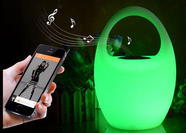 Porcellana Il App portatile Smart ha condotto l'altoparlante musicale con una luce/batteria al litio di 16 colori fornitore